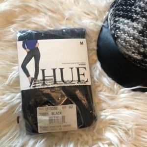 NWT HUE Pinstripe Ankle Skimmers Sz M